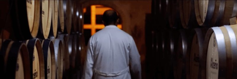 ボデガス・アルセーニョのセラーにて