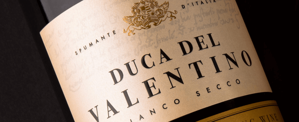 ドゥーカ・デル・ヴァレンティーノ ボトルラベル
