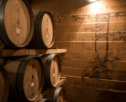 デ・トーレンの樽熟庫にて