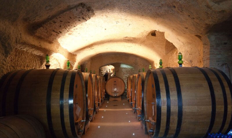 ポッジョ・アッラ・サーラ セラー