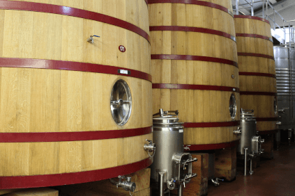 地下にあるフランス製の木製タンク 地下にあるフランス製の木製タンク