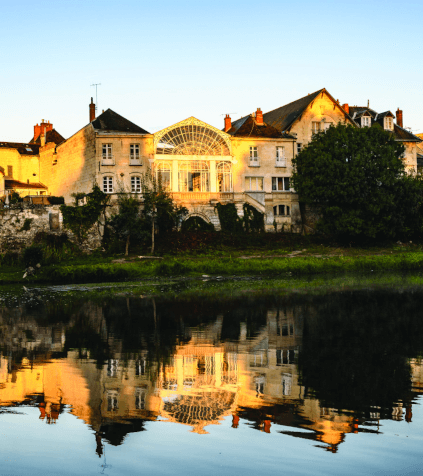 川側から見たブーヴェ・ラデュベ