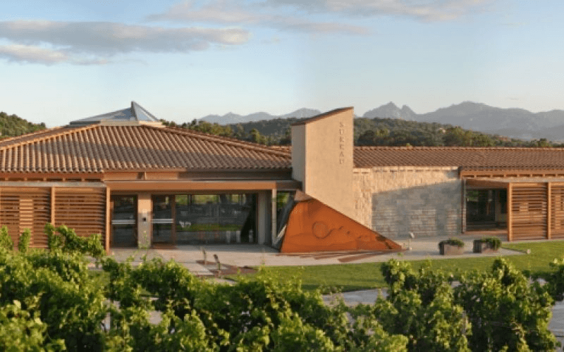 スーラウ_ワイナリーgW5tLsZhfQVJf