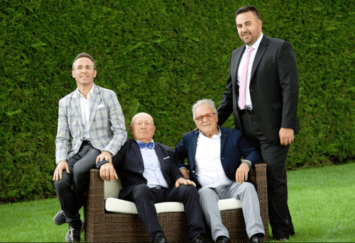 テヌータ・ウリッセを支える家族 テヌータ・ウリッセを支える家族