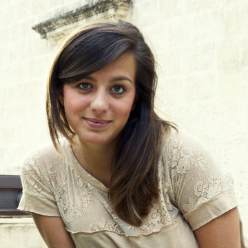 フランチェスカ・カヴァロ a6mani