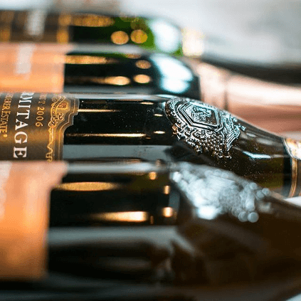 横に寝かせたボトルのセレクション