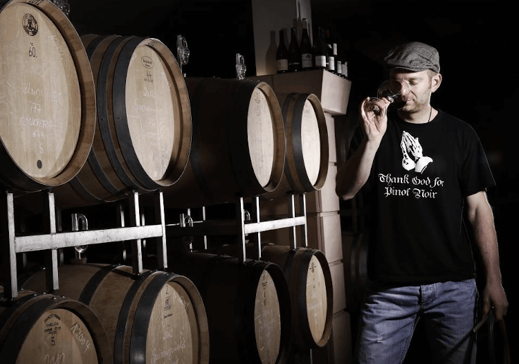 ワーゲックのワインセラーにて